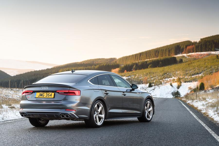  Audi S5 Sportback 2017 года  (UK) (фото 3 из 40)